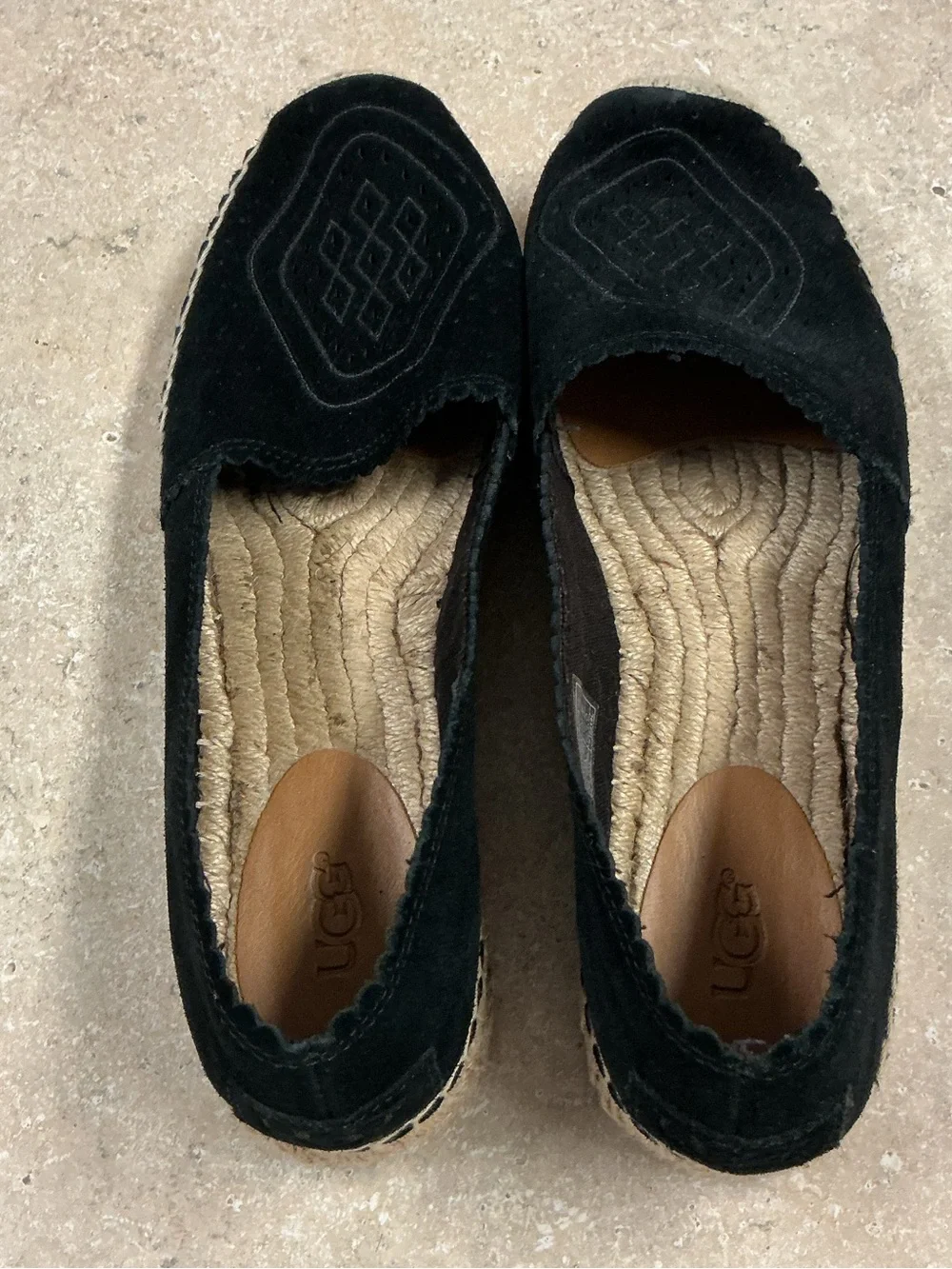 UGG Heidi Espadrille SZ 8.5 Loafers Black Perforated Suede Womens Shoe